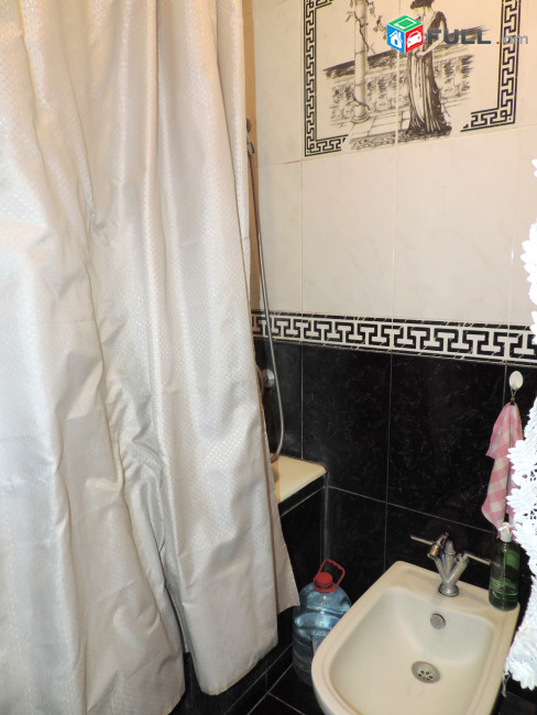 Վարձակալությամբ է տրվում 4 սենյականոց եվրովերանորոգված բնակարան Արաբկիրում, Գյուլբենկյան փողոցում, 98 ք.մ.