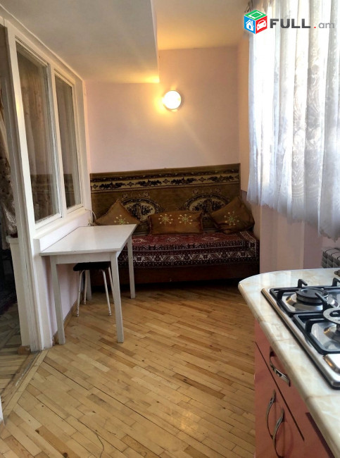 Վարձակալությամբ է տրվում 3 սենյականոց կապիտալ վերանորոգված բնակարան Մասիս քաղաքում, Դպրոցականների փողոցում, 76 ք.մ.