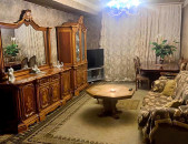 Վաճառվում է 3 սենյականոց բնակարան Արաբկիրում, Հրաչյա Քոչար փողոցում, 156 ք.մ