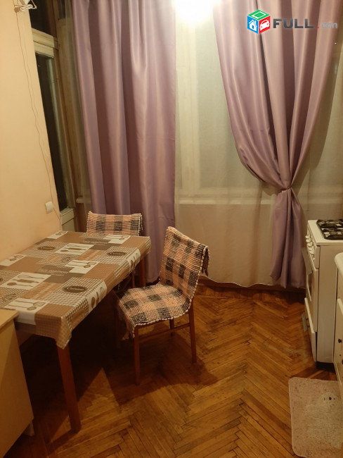 կօդ 8282 / Հերացու փողոց