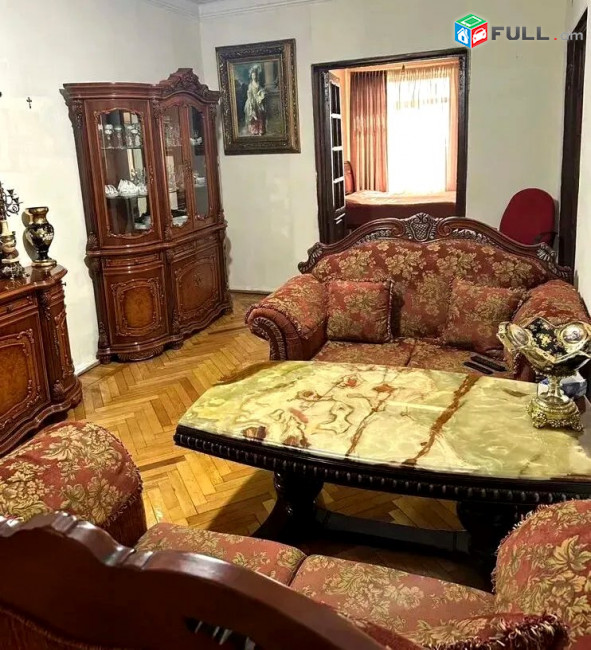 ԿՕԴ 8347 / Խորենացու փողոց