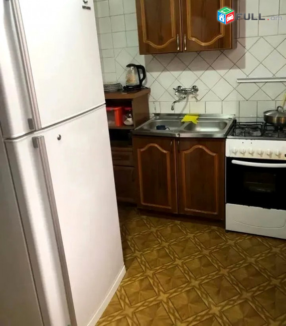 ԿՕԴ 8347 / Խորենացու փողոց