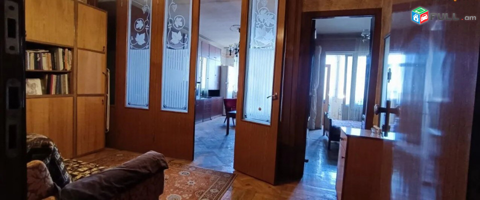 2 սենյականոց բնակարան Վրացական փողոցում, 50 ք.մ., նախավերջին հարկ, քարե շենք