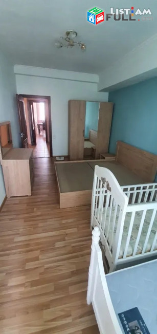 Վաճառվում է 2 սենյականոց բնակարան Կոմիտասի պողոտայում