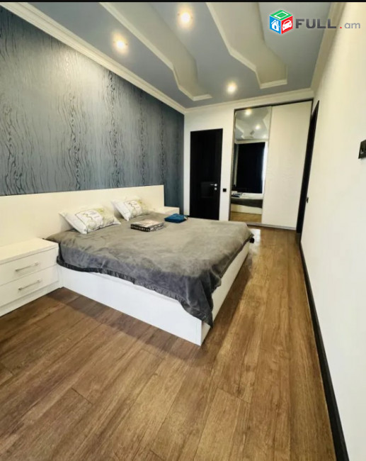 IN0078  Վարձով 3 սենյականոց բնակարան նորակառույց շենքում   Նաիրի Զարյան փողոցում
