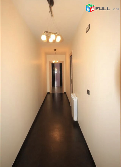 IN0138 Վարձով 3 սենյականոց բնակարան նորակառույց շենքում Վազգեն Սարգսյանի փողոցում