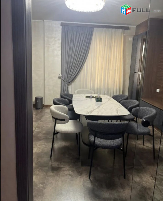 IN0161 Վարձով 4 սենյականոց բնակարան նորակառույց շենքում Հյուսիսային պողոտայում