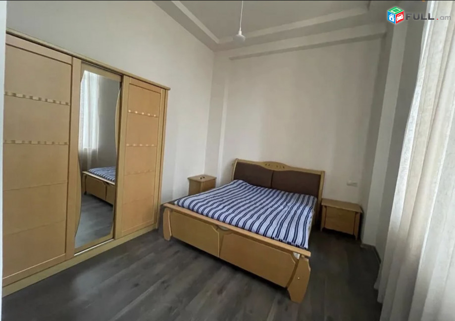 IN0163 Վարձով 3 սենյականոց բնակարան նորակառույց շենքում Արգիշտի փողոցում