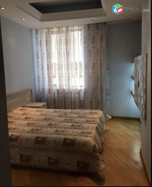 IN0166 Վարձով 3 սենյականոց բնակարան նորակառույց շենքում Մաշտոցի պողոտայում