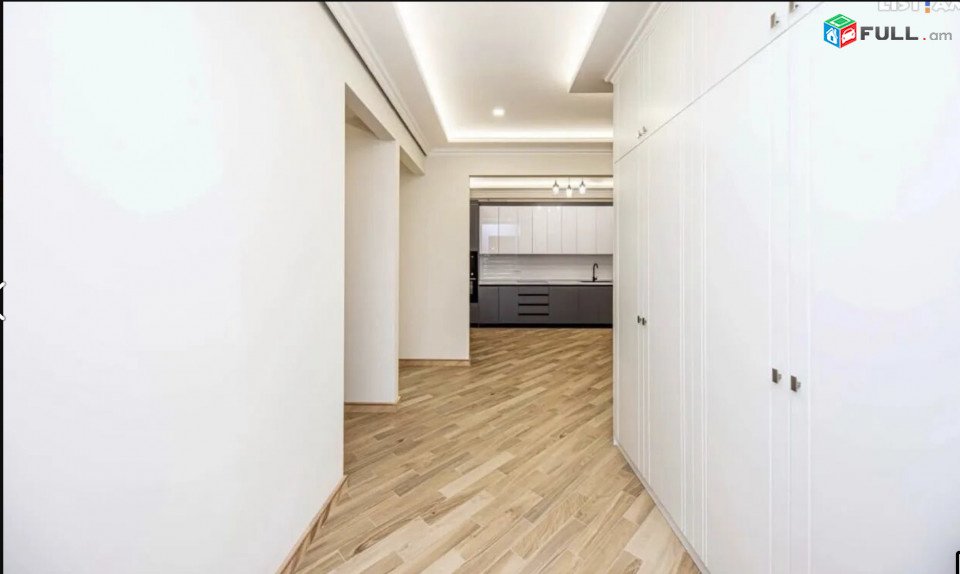 IN0296 Վարձով 4 սենյականոց բնակարան նորակառույց շենքում Արամի փողոցում