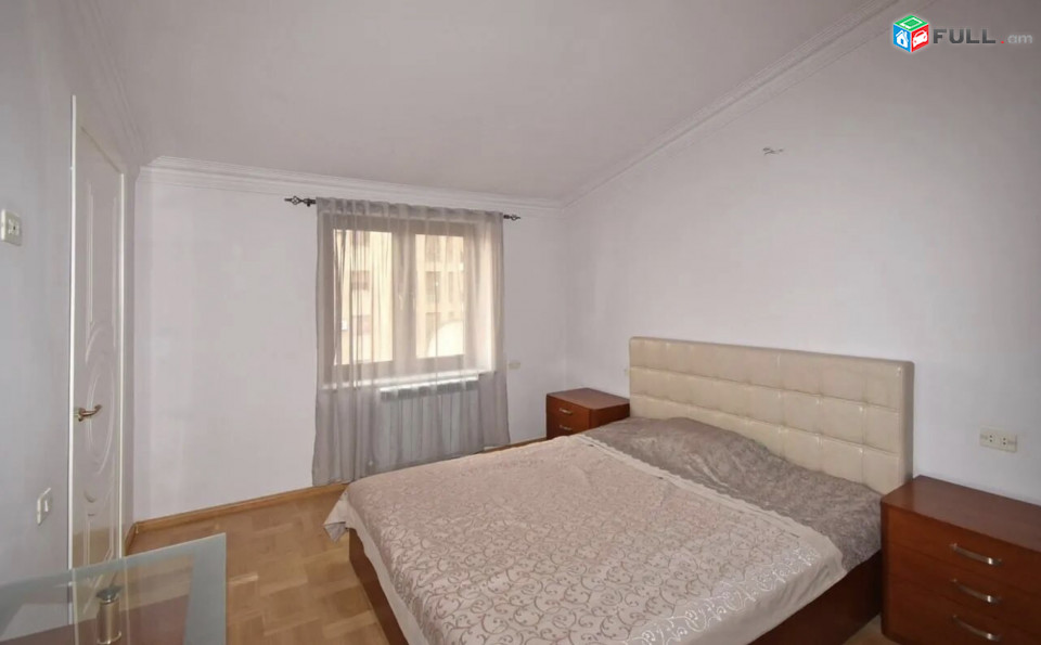 IN0300 Վարձով 5 սենյականոց բնակարան նորակառույց շենքում Եզնիկ Կողբացու փողոցում