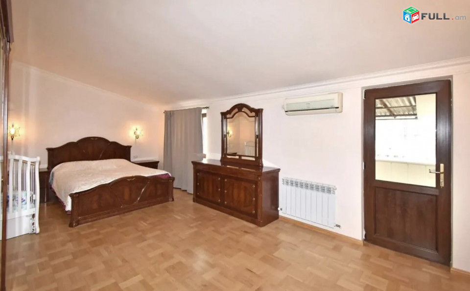 IN0300 Վարձով 5 սենյականոց բնակարան նորակառույց շենքում Եզնիկ Կողբացու փողոցում