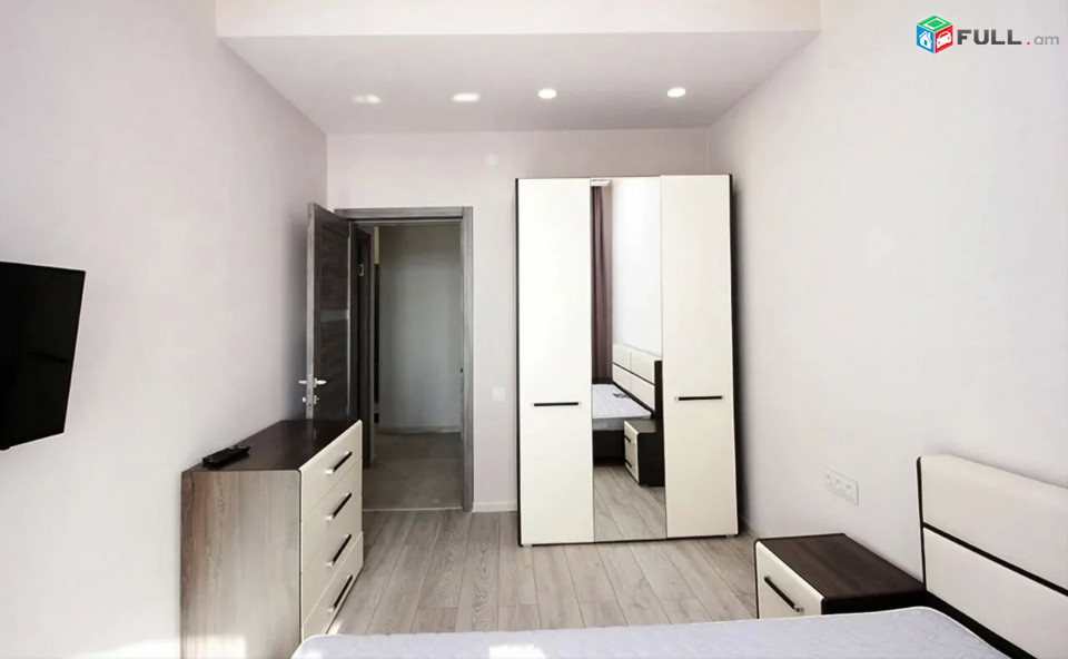 IN0334 Վարձով 3 սենյականոց բնակարան նորակառույց շենքում Վերին Անտառային փողոցում
