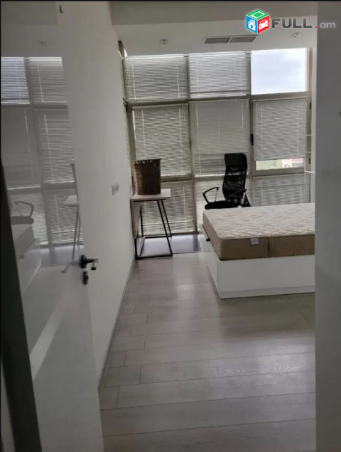 IN0392 Վարձով 4 սենյականոց բնակարան նորակառույց շենքում Վերին Անտառային փողոցում
