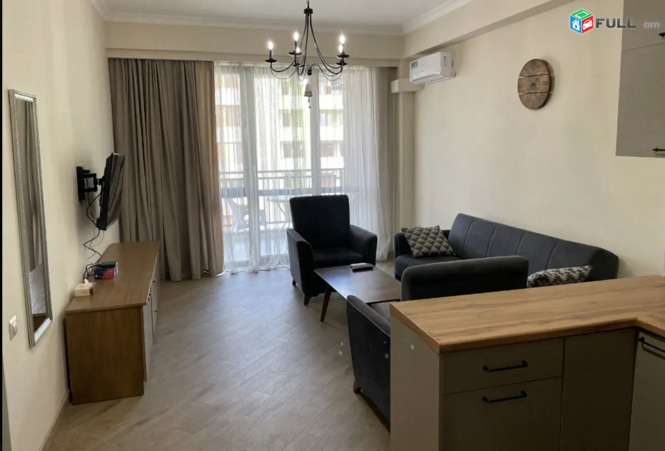 IN0528  Վարձով 2 սենյականոց բնակարան նորակառույց շենքում Եզնիկ Կողբացու փողոցում