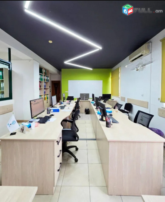 IN0673  Գրասենյակային տարածք Չարենցի փողոցում կենտրոնում