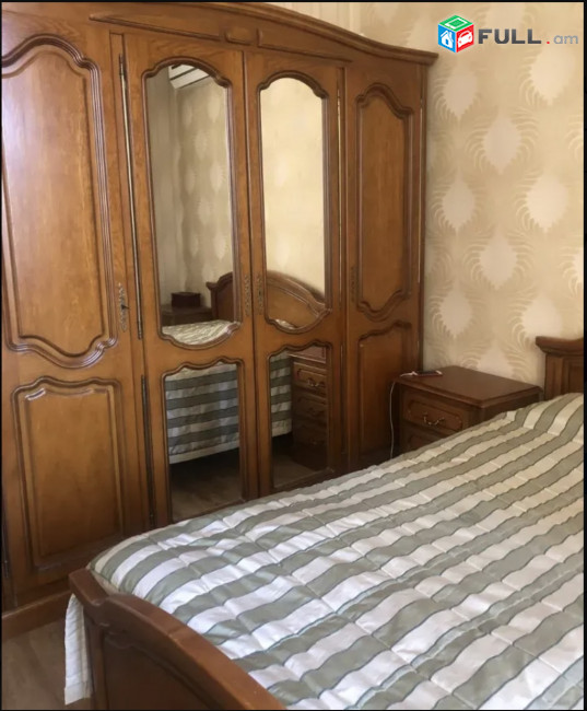 IN0691 Վարձով 3 սենյականոց բնակարան նորակառույց շենքում Արամի փողոցում