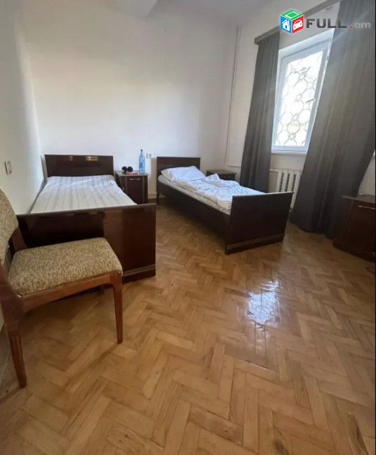 IN0710  Չորս հարկանի քարե ամառանոց Արմենակ Արմենակյան փողոցում Նորք Մարաշում