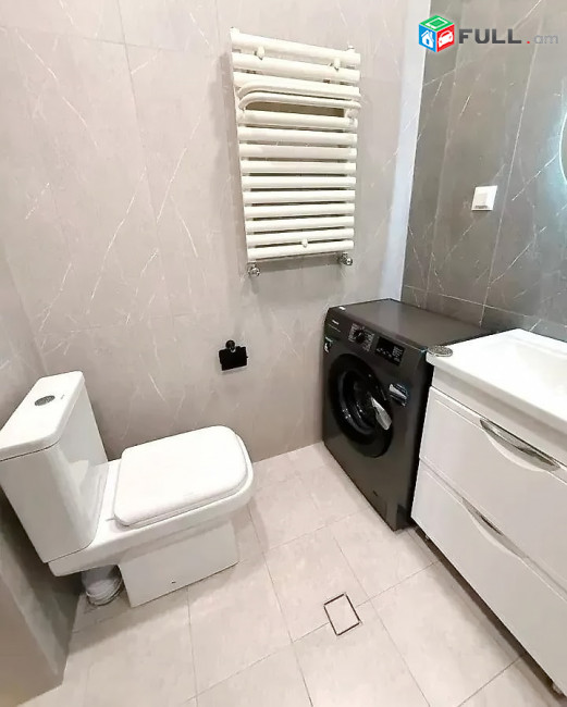 2 Սենյականոց Բնակարան Քարե Շենքում, 54քմ, 3/3 հարկ, Կապիտալ Վերանորոգված