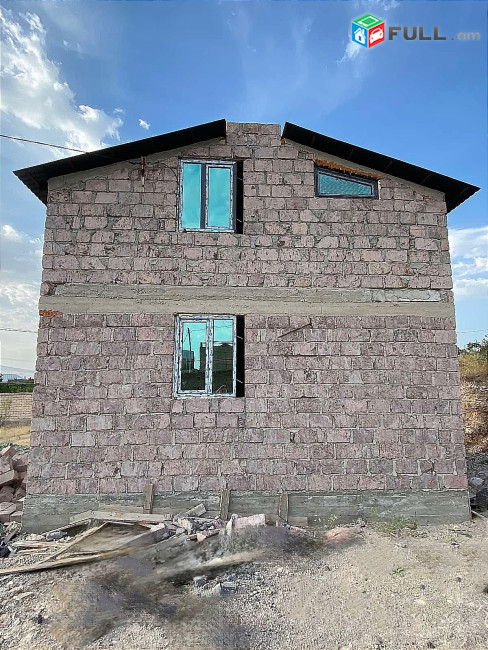 3 Սենյականոց Սեփական Տուն Պտղնիում
