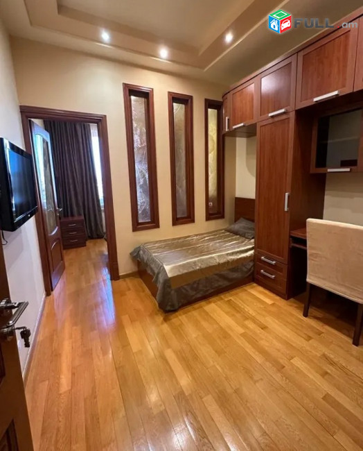 KS4-73 Վաճառվում է 5 սենյականոց բնակարան Փոքր Կենտրոնում