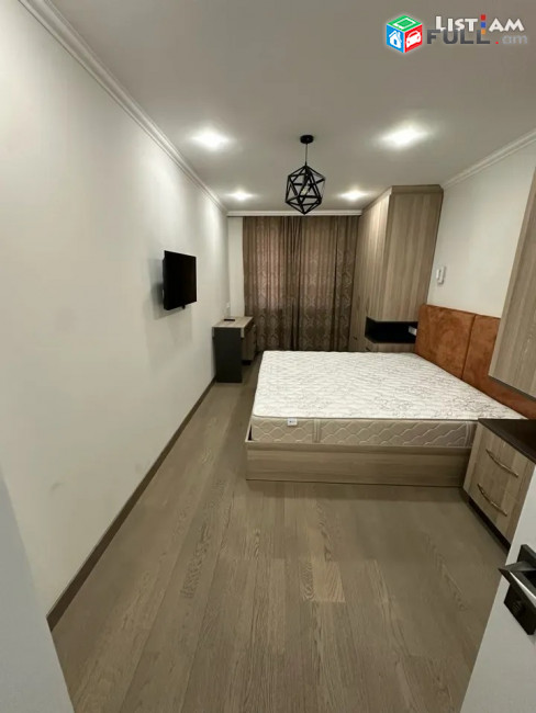 AS3-166 Վաճառվում է 3 սենյականոց բնակարան Վաղարշյան փողոցում