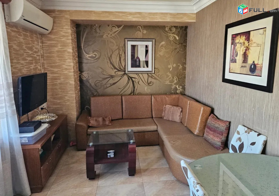AS3-171 Վաճառվում է 3 սենյականոց բնակարան Վաղարշյան փողոցում