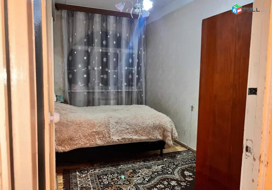 XS2-36 Վաճառվում է 3 սենյականոց բնակարան Նարեկացի փողոցում