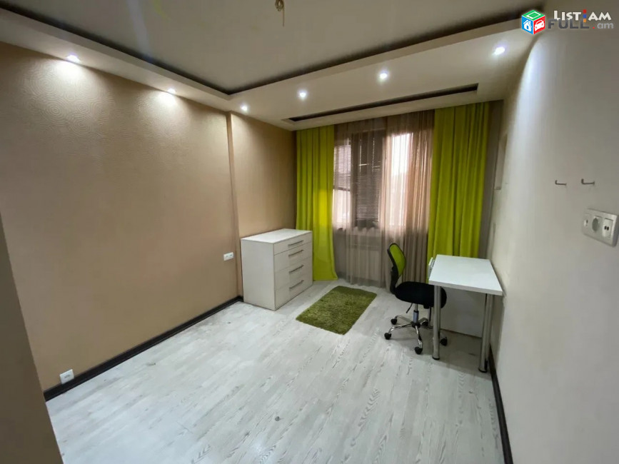 KS4-75 Վաճառվում է 3 սենյականոց բնակարան Սարյան փողոցում