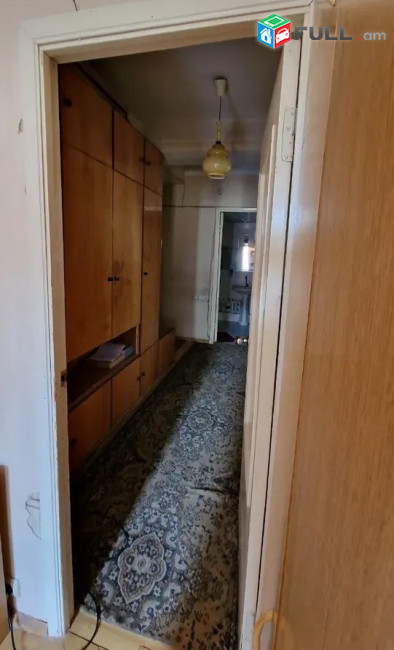 AS2-178 Վաճառվում է 2-3 սենյակ դարձրած բնակարան Հովսեփ Էմմին փողոցում