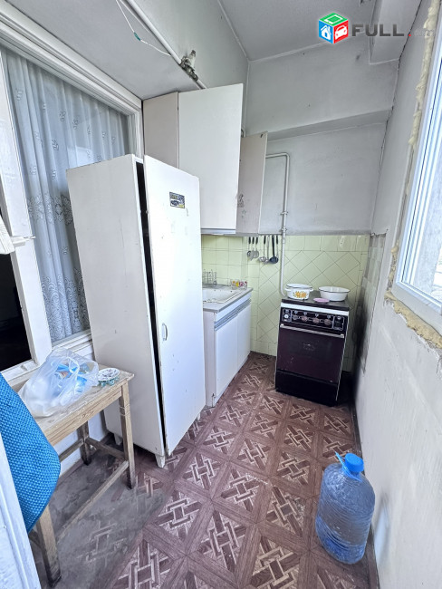 2 սենյականոց բնակարան Արամ Խաչատրյան փողոցում, 43 քմ, մասնակի վերանորոգում