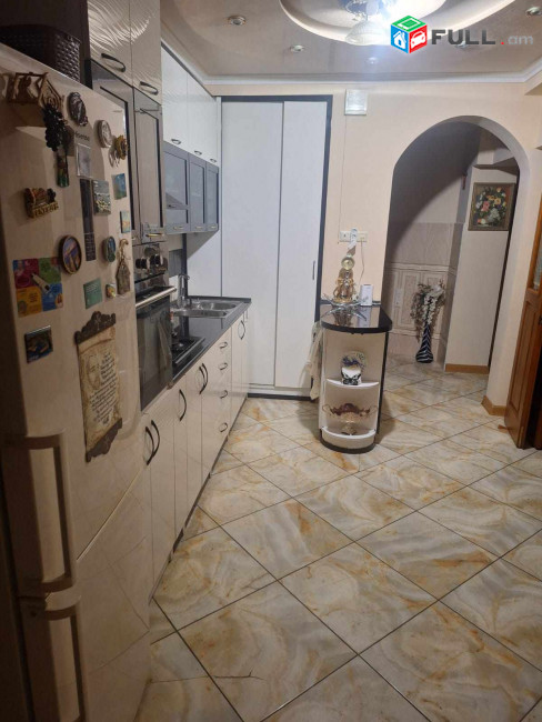 3 սենյականոց բնակարան Արամ Խաչատրյանի փողոցում, 92 քմ, 10/13 հարկ, 2 սանհանգույց