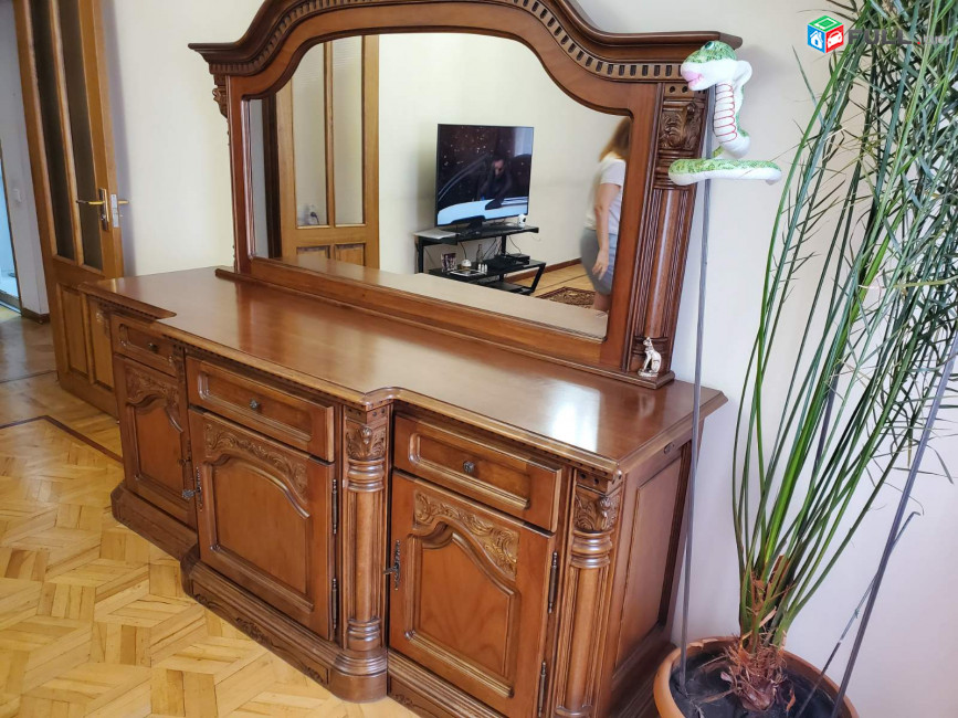 Արաբկիր,Սոսեի փող․ 4սենյականոց,ամբողջ գույքով,կապիտալ վերանորոգված 14-3 հարկ