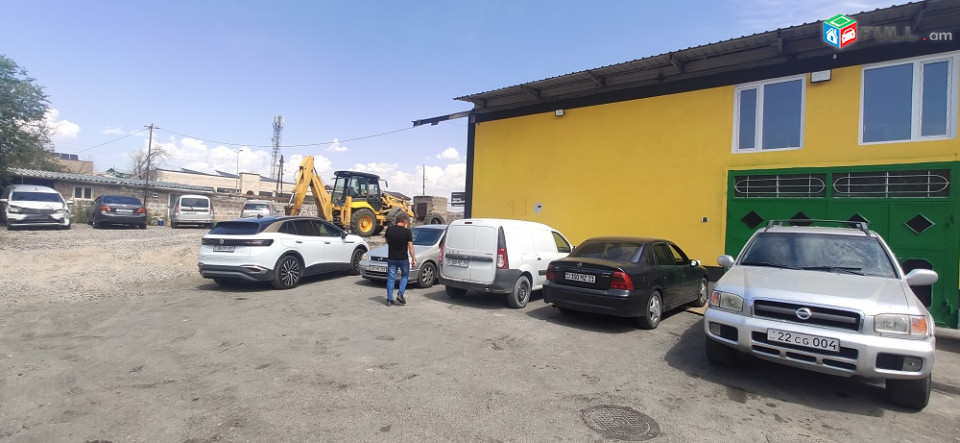 3350քմ հող,1250քմ շինություն,շատ հարմար է պահեստի արտադրության ևայլ նպատակների համար։Աշտարակի խճուղի ձախ թևի վրա անմիջապես խճուղուց