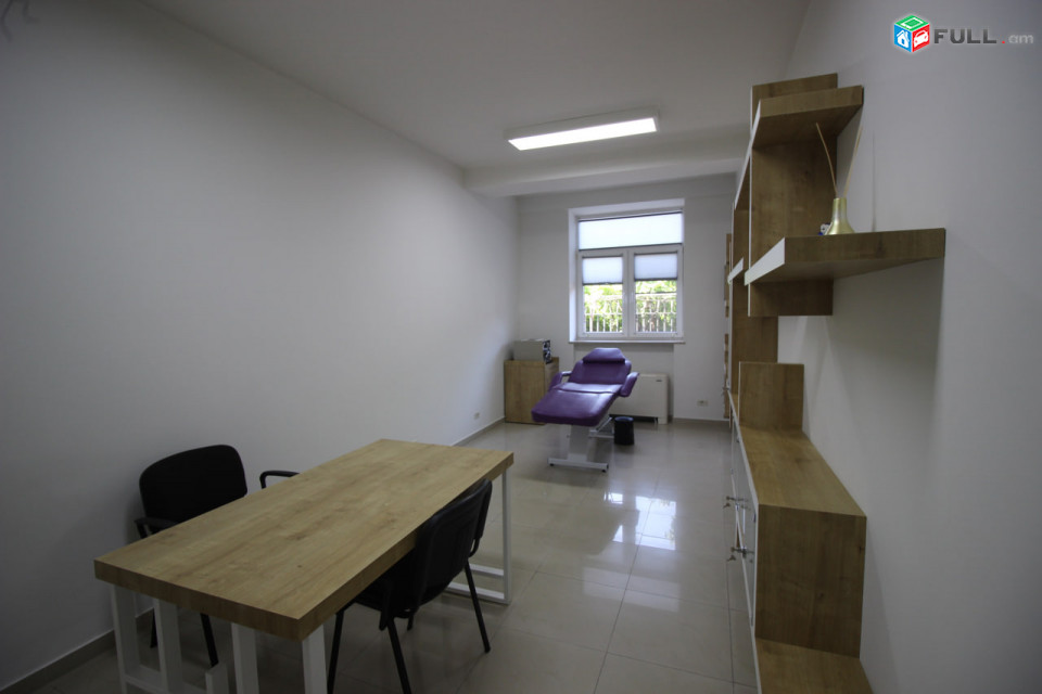 Կենտրոնում վարձով կոմերցիոն տարածք։For rent կոդ G2690