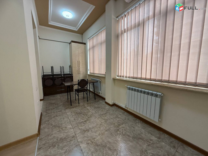 Վարձով է տրվում Տիգրան Մեծ պողոտա 3 սենյականոց բնակարան։For rent կոդ B1661