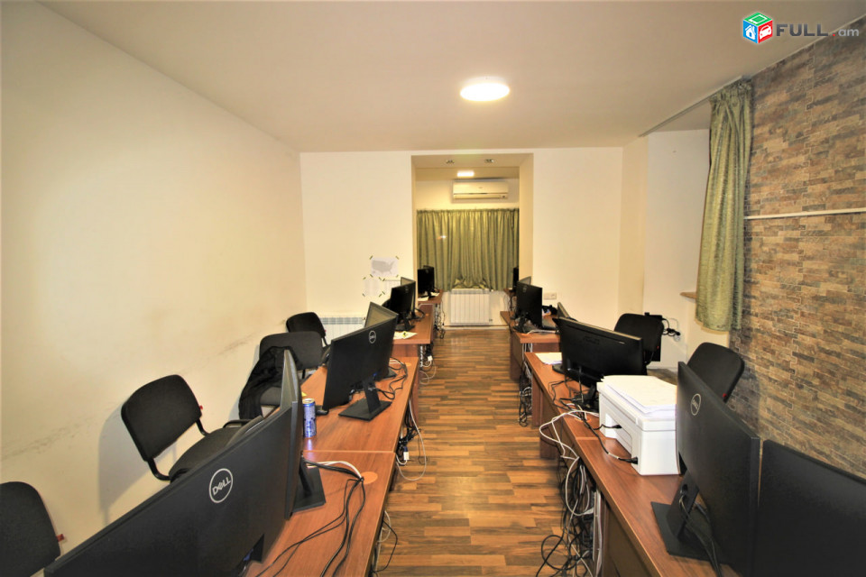 Վարձով է տրվում գրասենյակային տարածք։ For rent G1748