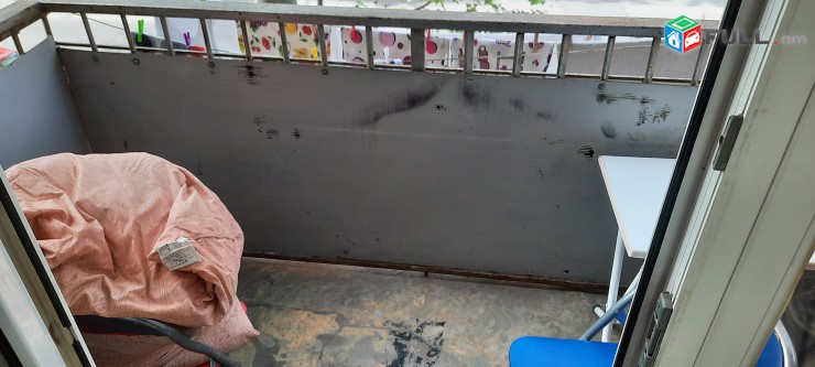 Վաաճառվում է 1դարցրած 2 սենյականոց բնակարան Կոմիտասիում մամիկոնյանց փողոցում ստալինյան նախագիծ