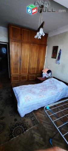 Վաաճառվում է 2 սենյականոց բնակարան մանումենտում