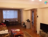 ՎԱՃԱՌՎՈՒՄ Է 4 սենյականոց բնակարան Մոնումենտում 9 ի 3 րդ հարկում, երկու+մեկ բնակարան