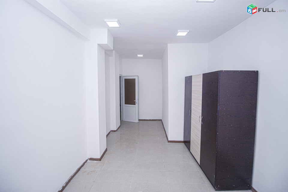 Աբովյան Սայաթ նովա խաչմերուկ 2 գիծ 6 սենյակ օֆիս մուտքը շքամուտքից Абовян офис Abovyan office