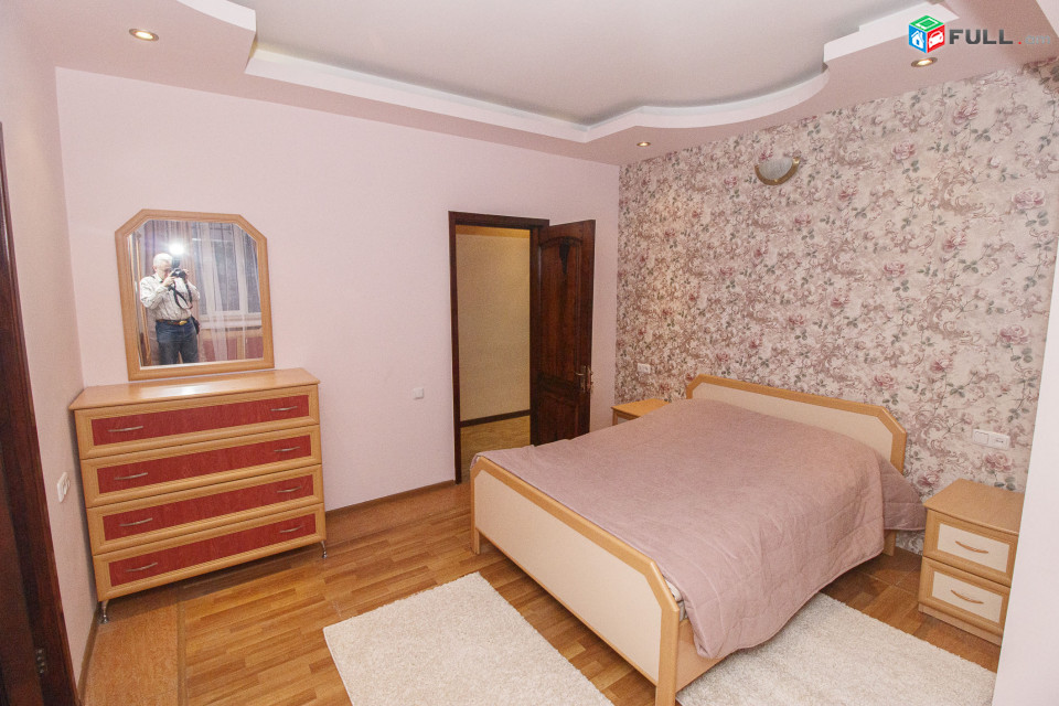Սայաթ Նովա Նալբանդյան խաչմերուկ  ։ Sayat Nova Саят Нова 